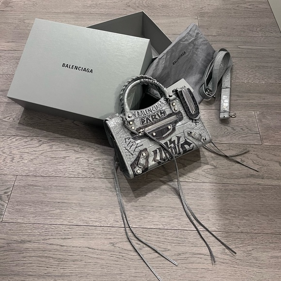 BALENCIAGA - City Bag Graffiti Crocodile Grey - Picture 2 of 9